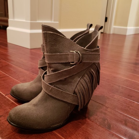 Naughty Monkey size 8.5 ankle boot - Picture 3 of 10
